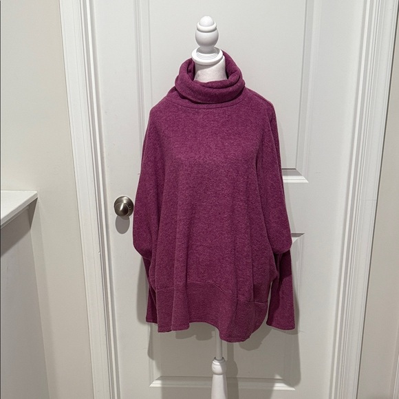 Zenana Outfitters Women's Cowl Neck Sweater in Deep Pink NWOT - Picture 2 of 6